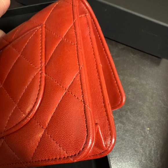 Authentic CHANEL Classic Wallet On Chain - Picture 7 of 15